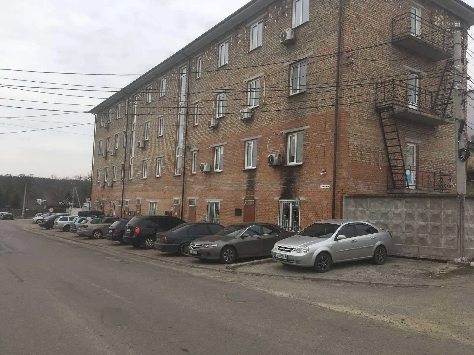 Офіс, Горенка: котли на пелетах, охорона 24/7 - фото 1