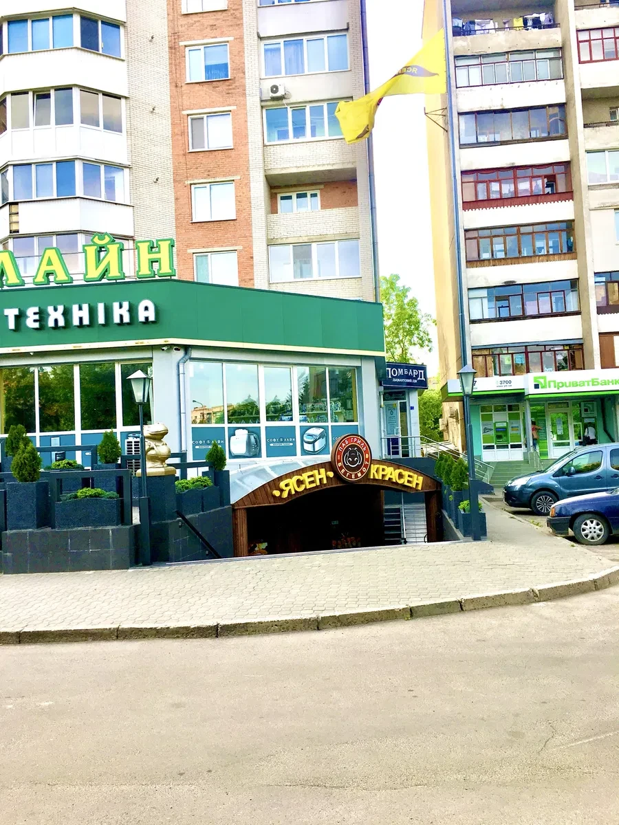 Приміщення, Луцьк: фасадне, 60 кВт, парковка - фото 1