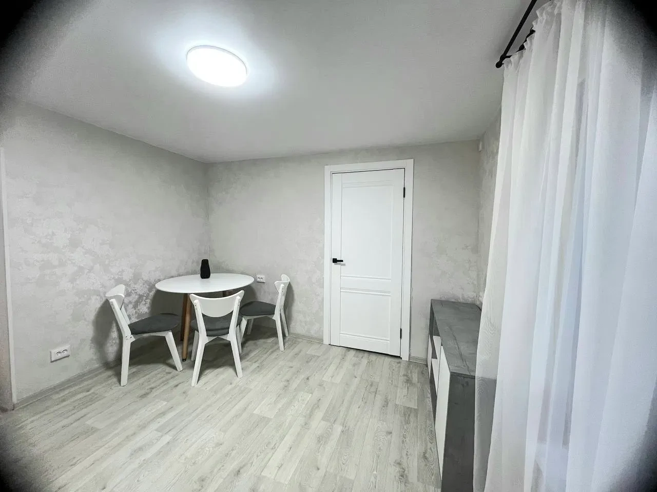 Будинок, центр Дніпра: паркомісце, мангал, газове опалення - фото 3