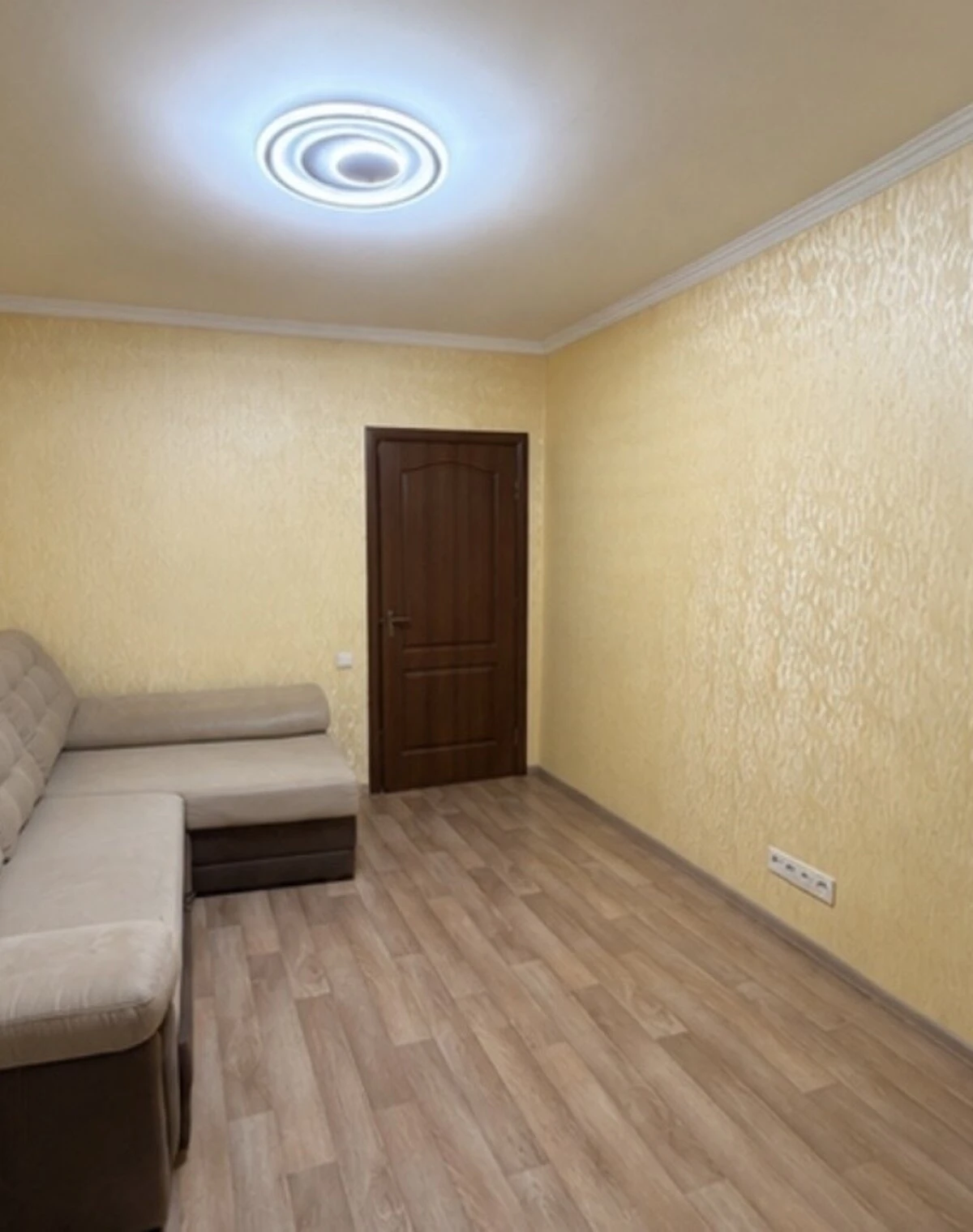 2-кімнатна квартира, 1 травня: балкон, цегляні стіни - фото 3