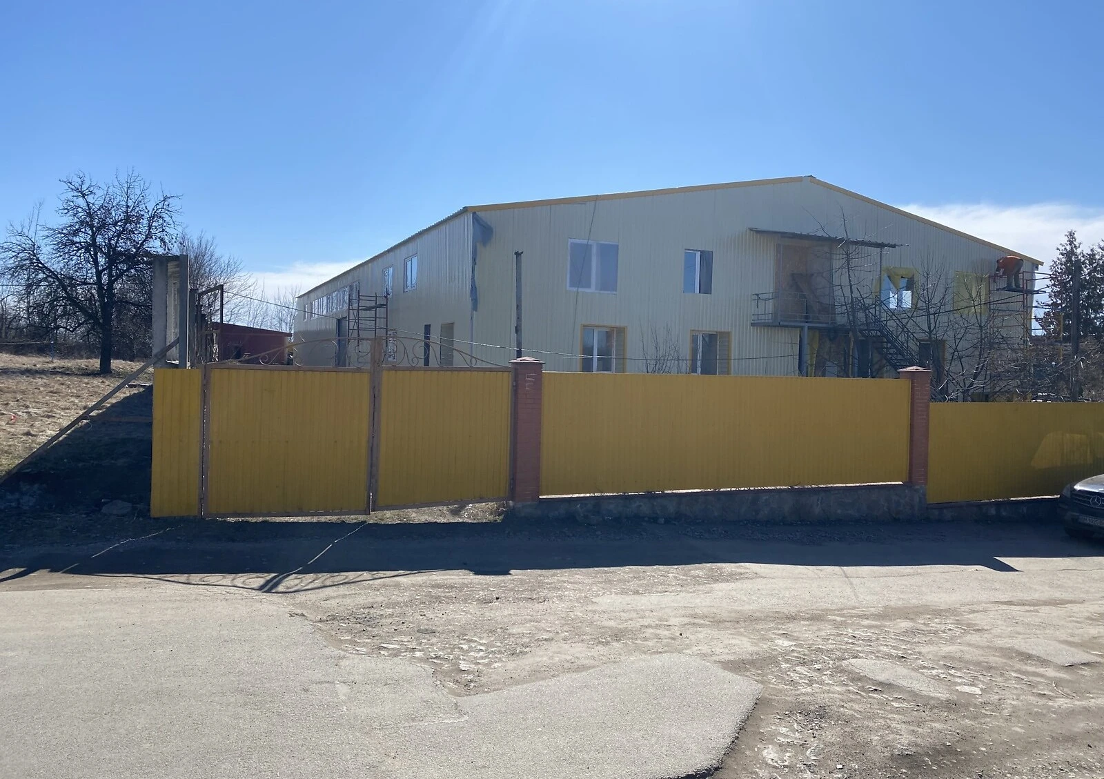 Приміщення, Гереженівка: газове опалення, автоматичні ворота, відеонагляд