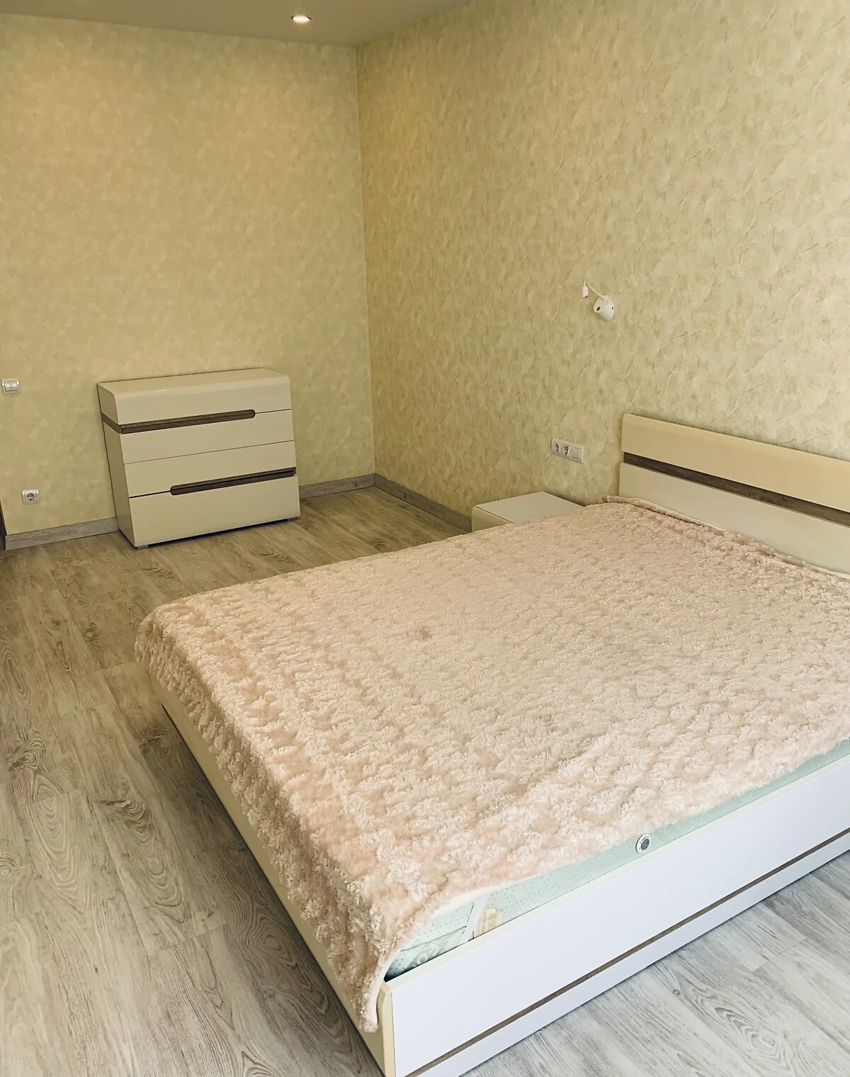 1-кімнатна квартира, Теремки-2: паркомісце, вода й опалення без світла - фото 4