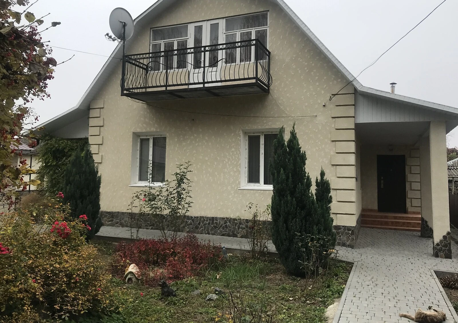 Будинок, Чемерівці: 9 соток, 3 спальні, гараж з підвалом