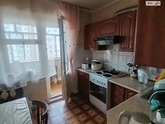 2-кімнатна квартира, Вишгородський Масив: закріплене паркомісце, балкон - фото 2
