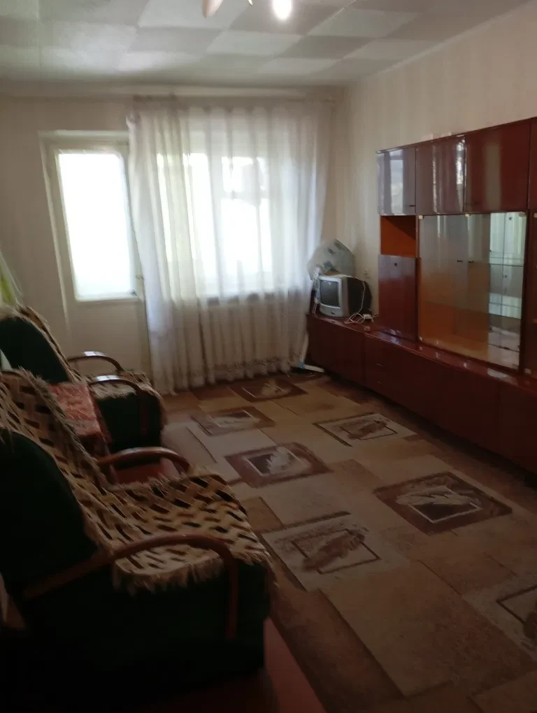 2-комнатная квартира, Днепровский: техника остается, раздельные комнаты - фото 1