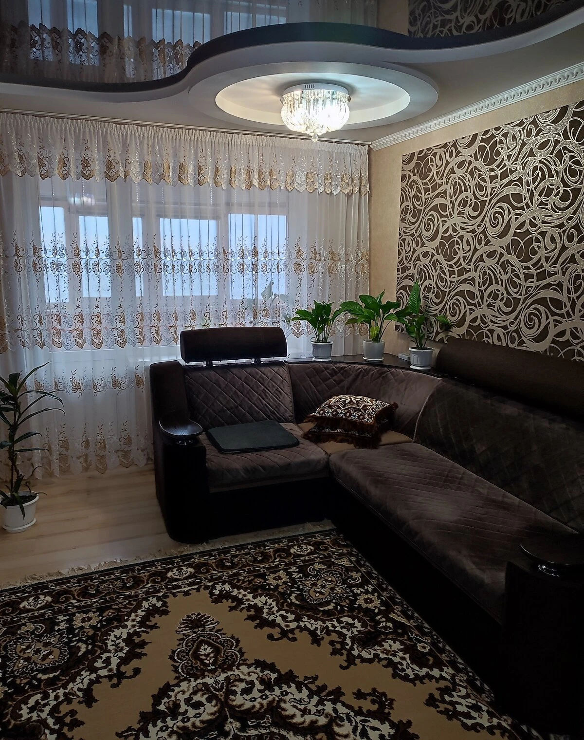 2-кімнатна квартира, Калинівка: дизайнерський ремонт, ліфт без світла - фото 1