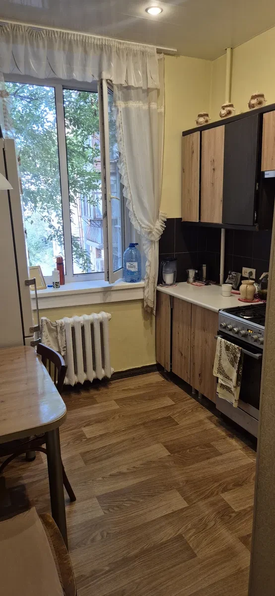 3-кімнатна квартира, Олександрівський: сталінка, центр міста - фото 4