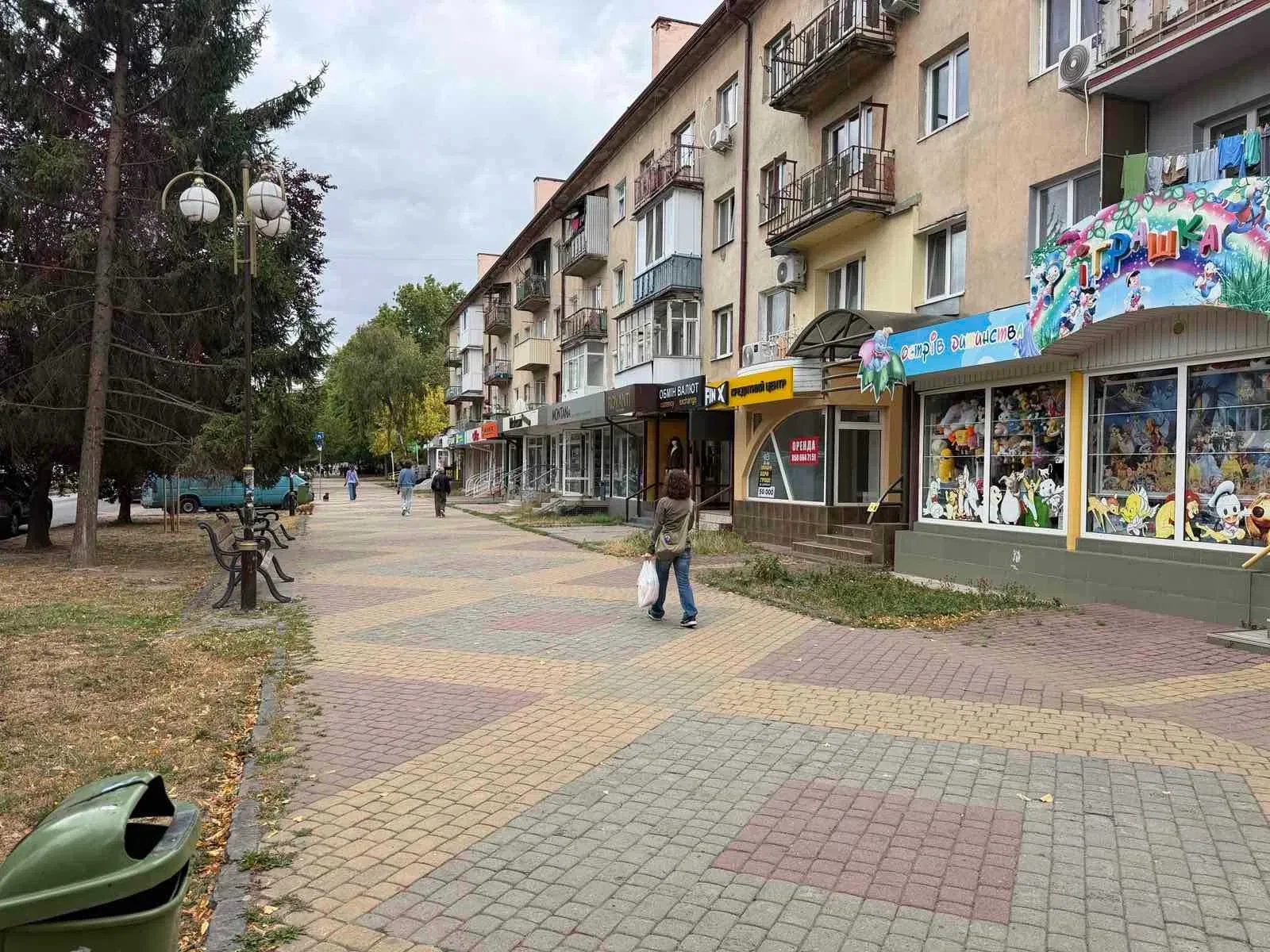 Приміщення, Ужгород: фасадне, санвузол, високий трафік, фото 4