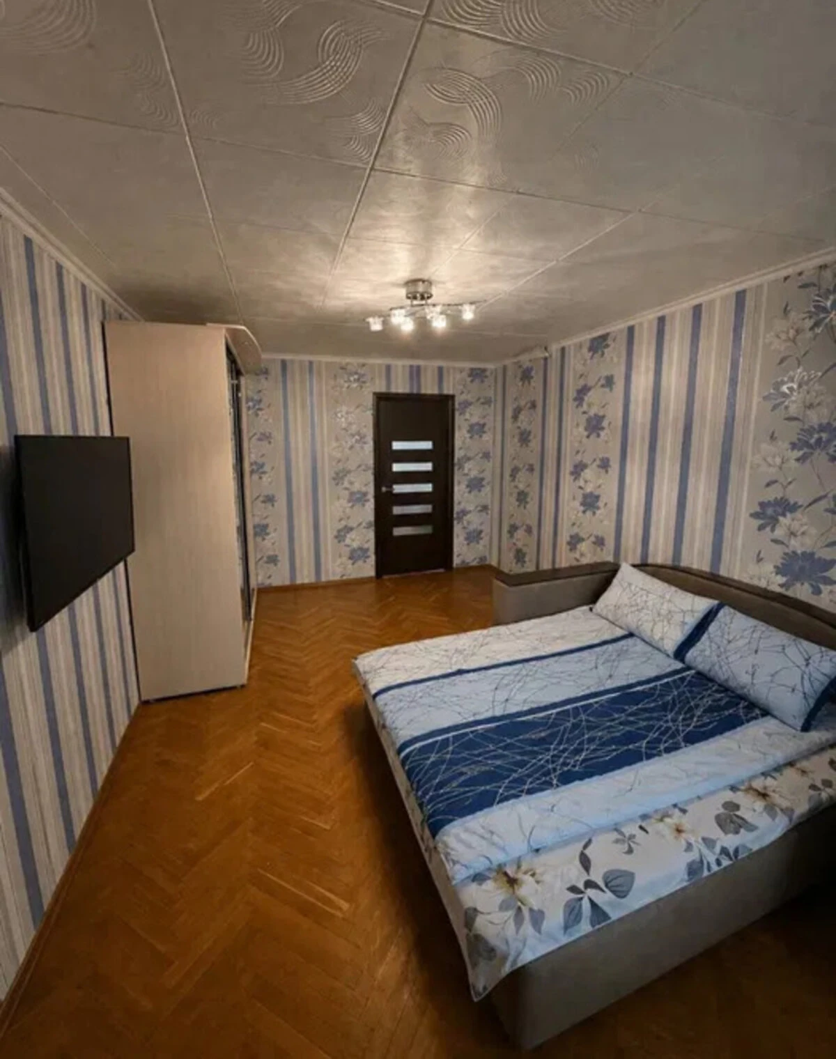 3-комнатная квартира, Тополя-1: косметический ремонт, балкон/лоджия - фото 2