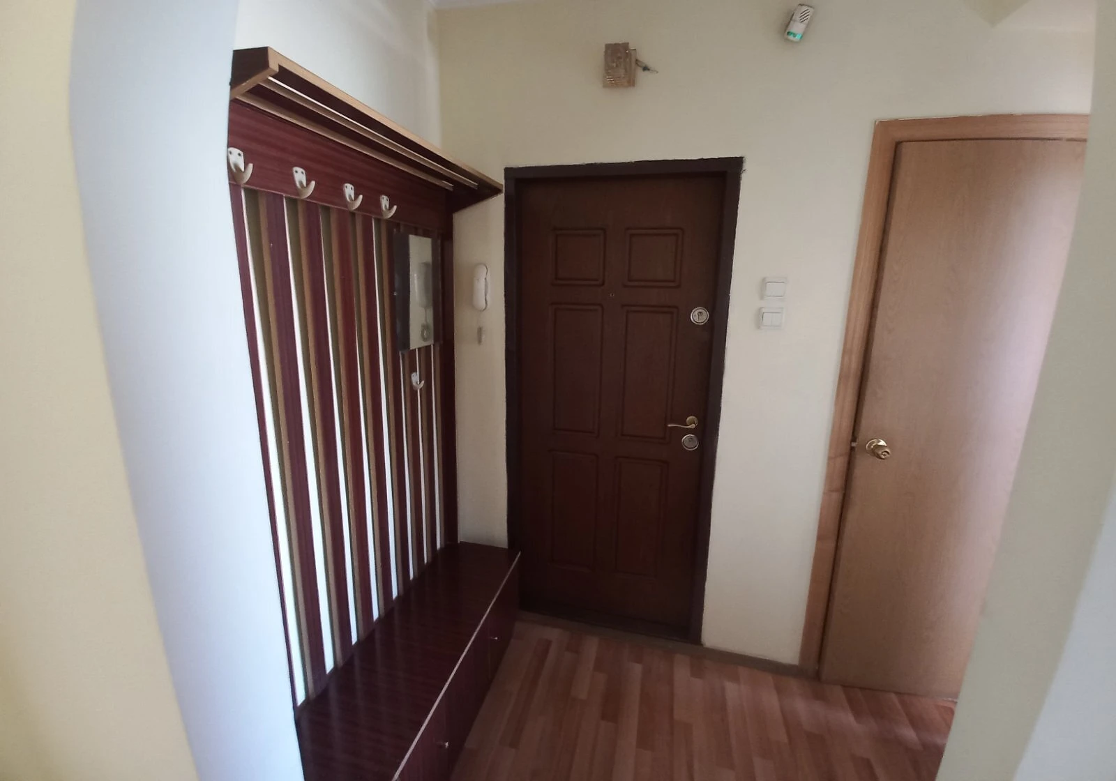 3-кімнатна квартира, Виставка: косметичний ремонт, відеоспостереження - фото 3