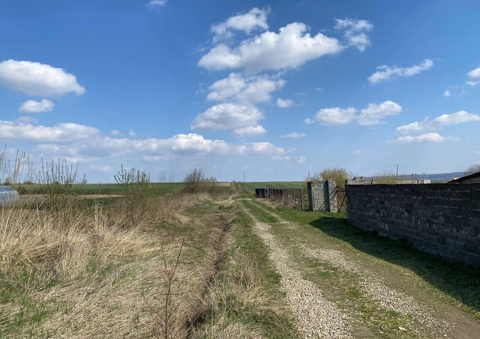Ділянка 10 соток, Угринів: під житлову забудову, рівнинна - фото 4