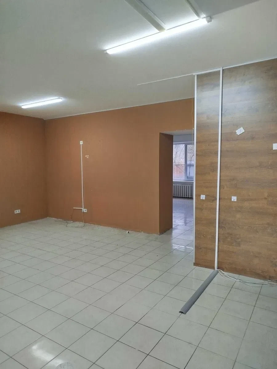 Магазин, Солом'янський: фасадне, окремий вхід, метро Вокзальна 7 хв, фото 3