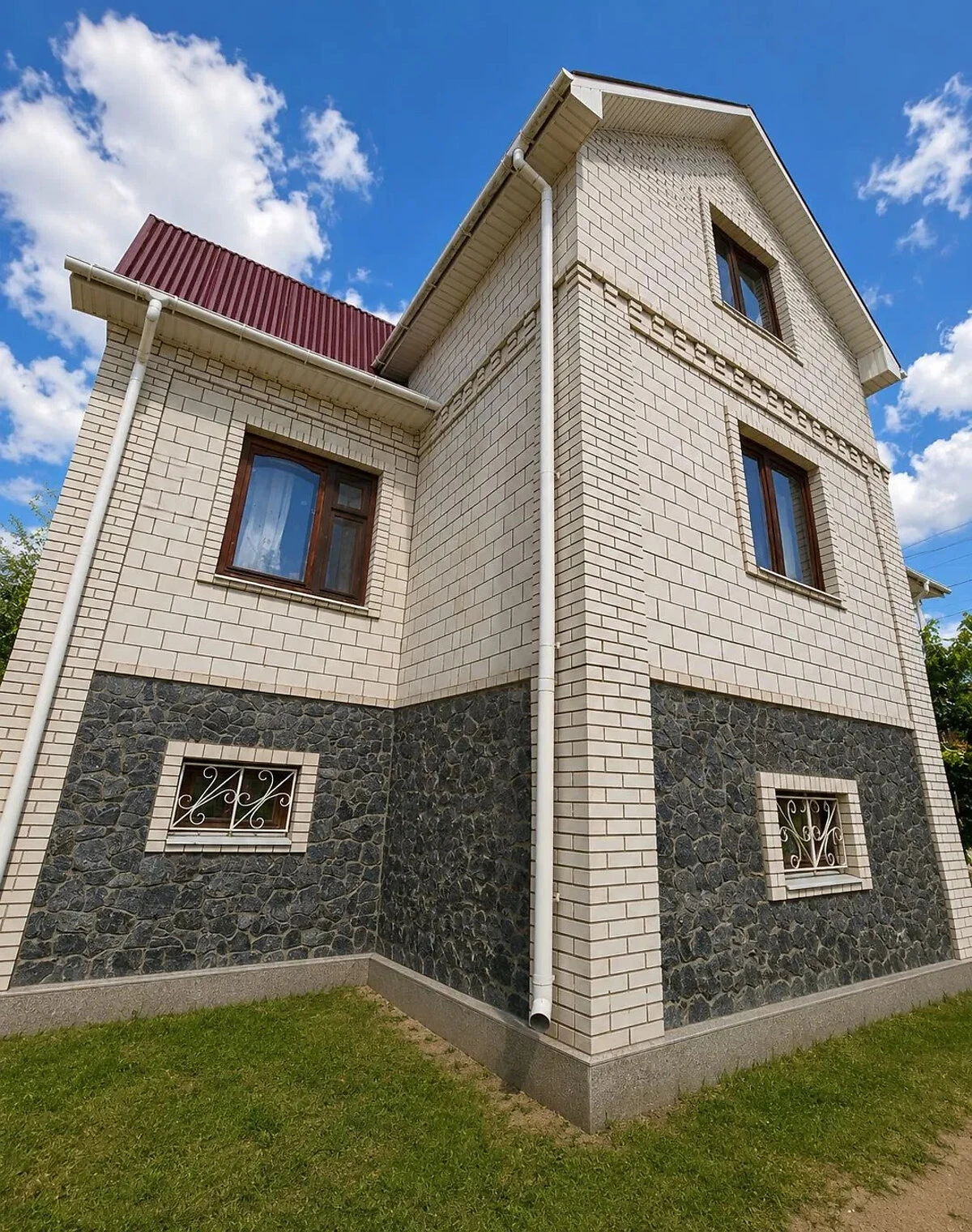 Будинок, Біла Церква: цегляні стіни, централізоване опалення