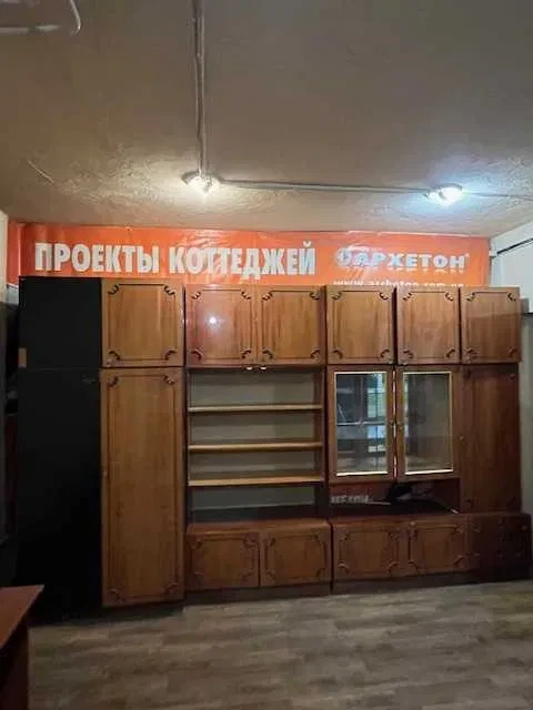 Нежитлове приміщення, Троєщина: окремий вхід, кухня з плитою, санвузол - фото 4