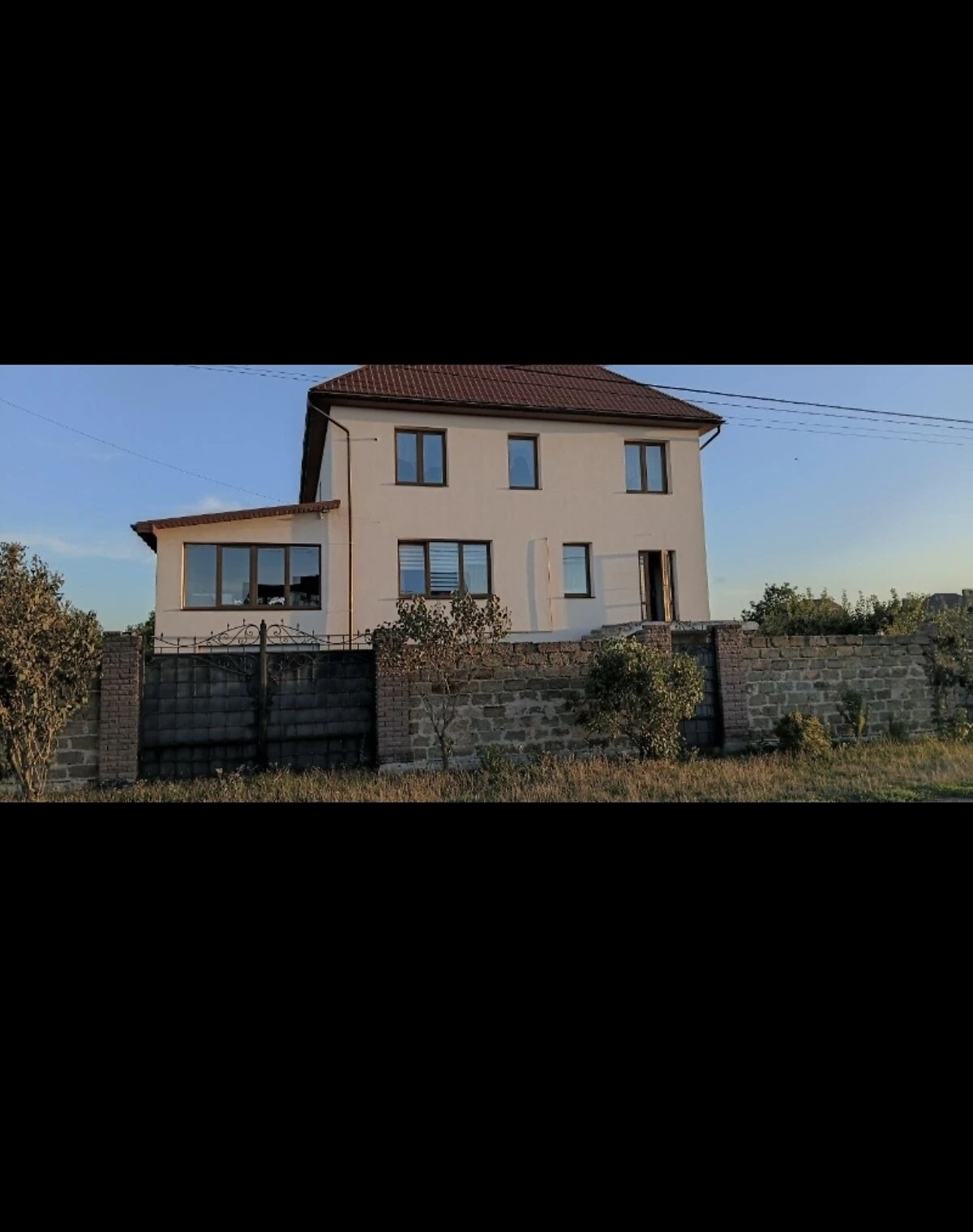 Будинок, Зміїнець: 5 спалень, тераса, баня
