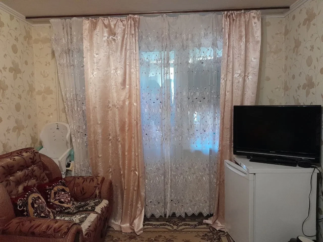 2-кімнатна квартира, Алмазний: косметичний ремонт, засклений балкон - фото 5