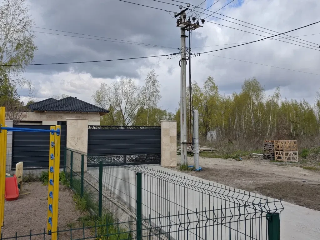 Ділянка 6 соток, Нове: сосни, озера, доступ до басейну - фото 3