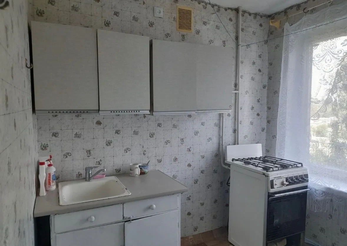 2-кімнатна квартира, Порт: опалення, інтернет і вода без світла - фото 3