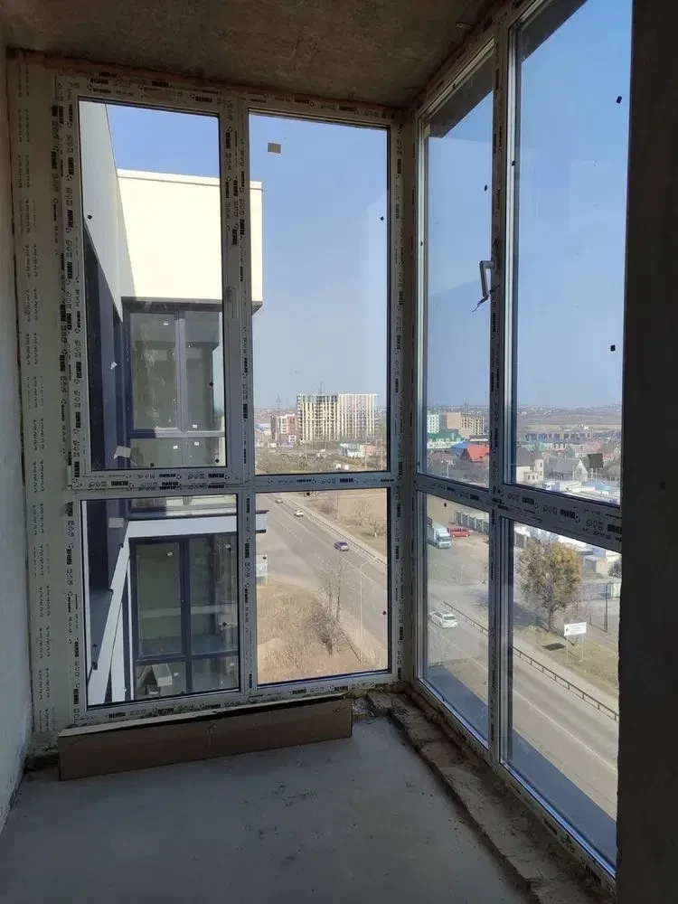 1-кімнатна квартира у ЖК Modernist: панорамні вікна, паркувальне місце - фото 2
