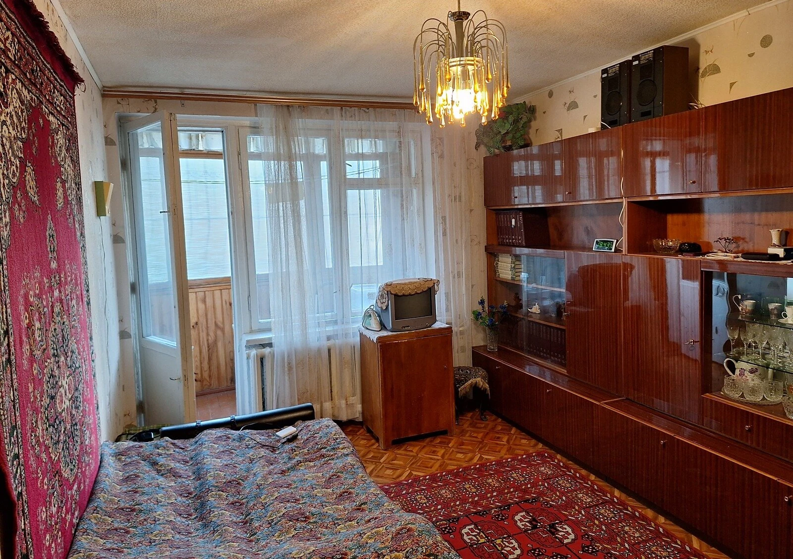 1-кімнатна квартира, Куренівка: потребує ремонту, метро Тараса Шевченка - фото 1