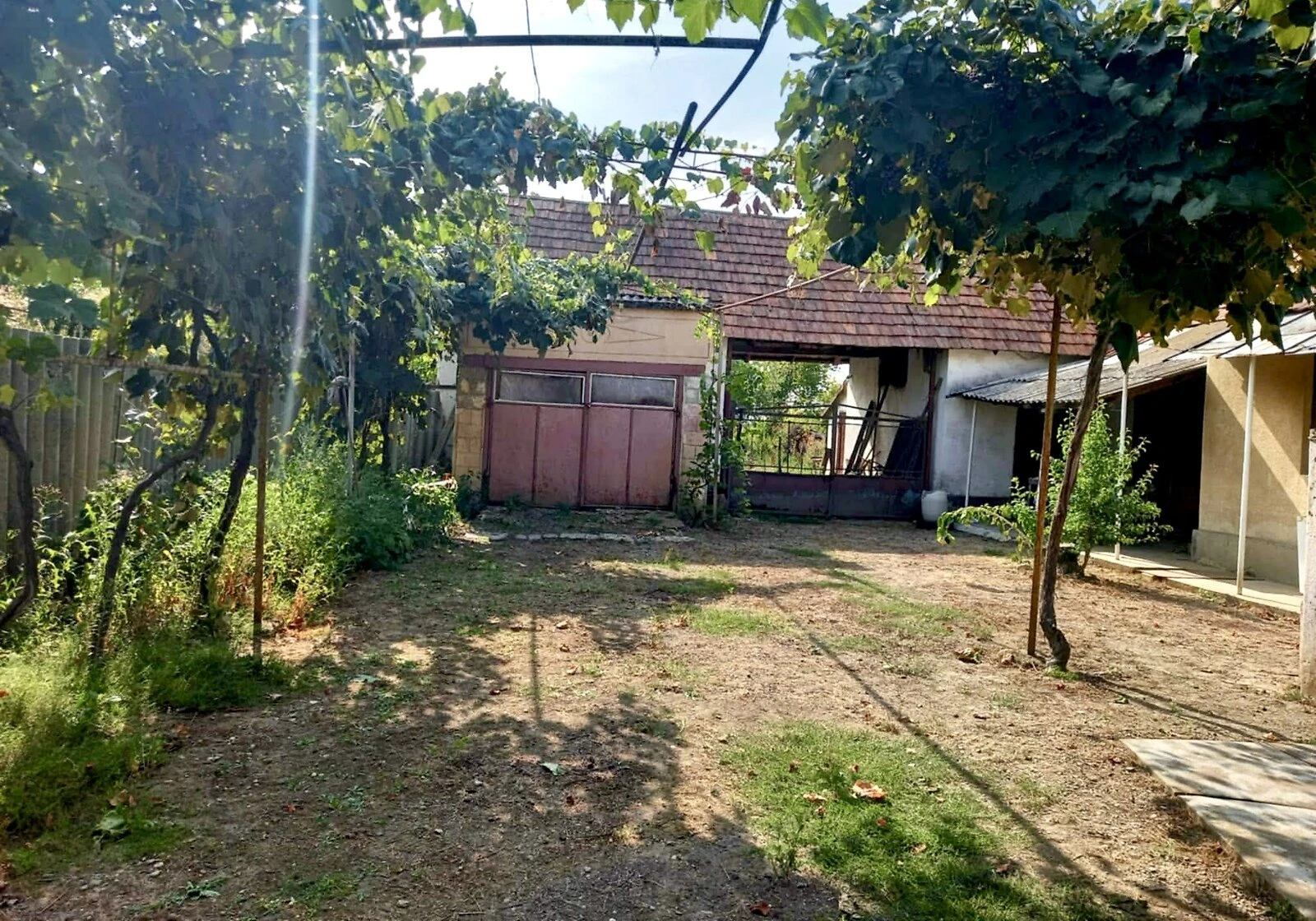 Будинок, Балажер: веранда, гараж із підвалом, сад - фото 5