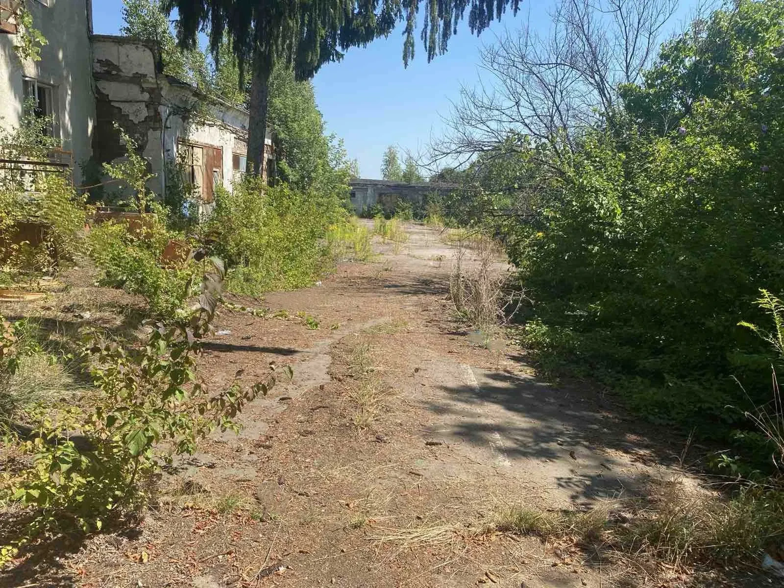 Приміщення, Чернівці: усі комунікації, гаражні бокси - фото 2
