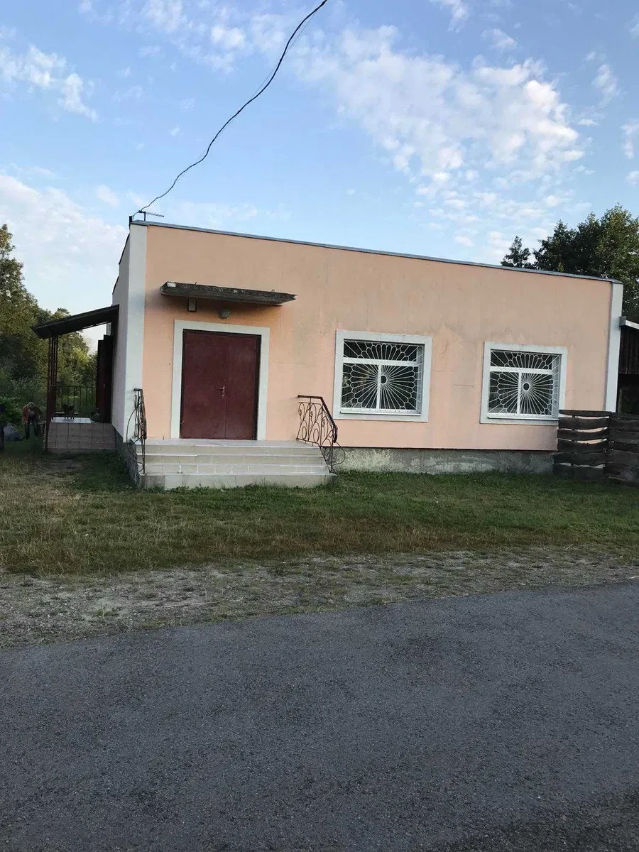 Помещение, Лубяна: торговля, кафе - фото 1