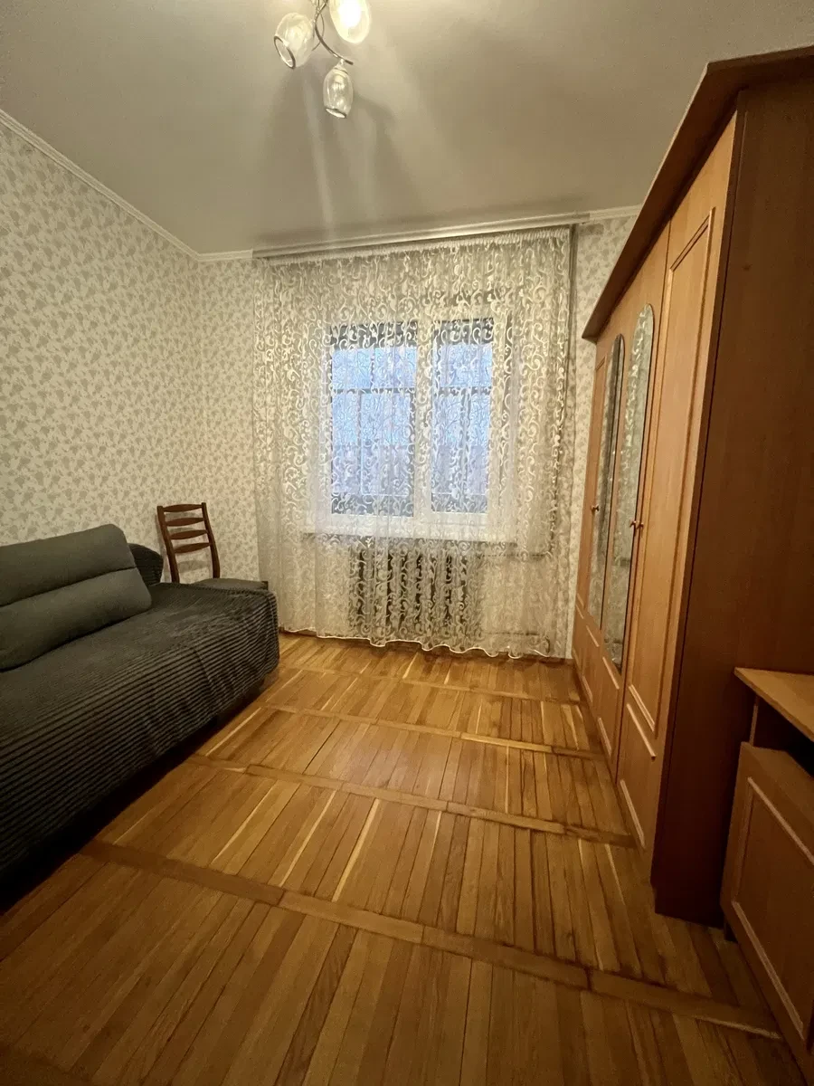 3-кімнатна квартира, Відродження: двостороння, частковий ремонт - фото 4