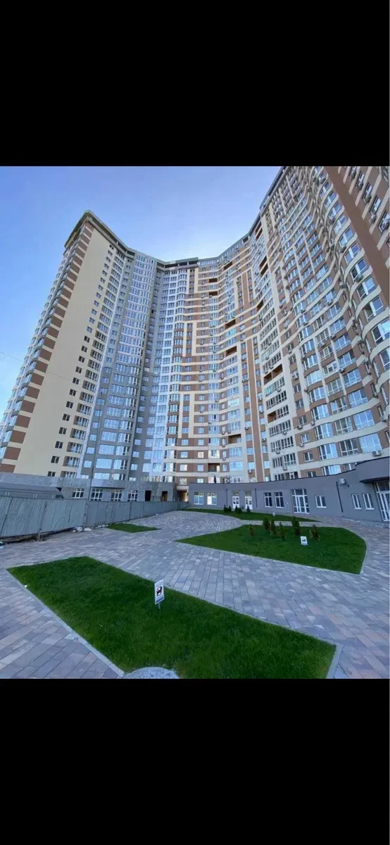 1-кімнатна квартира у ЖК Family & Friends: власна котельня, видова - фото 1