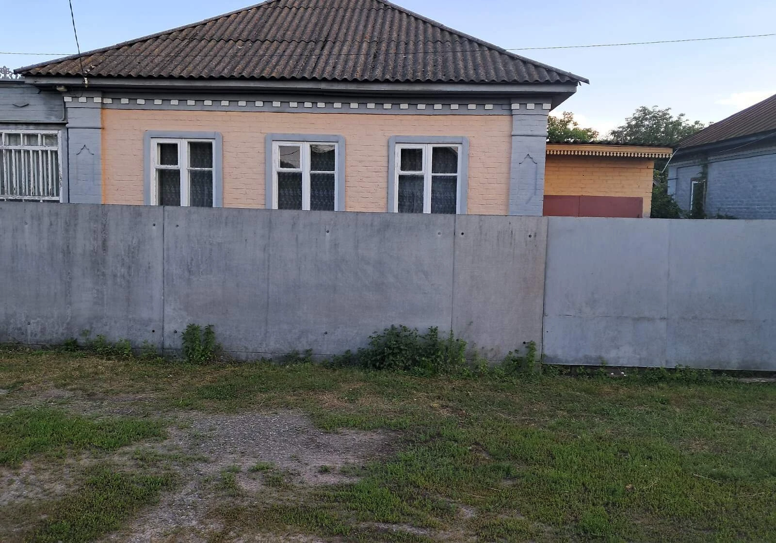 Будинок, Прилуки: 6 соток, цегляні стіни, 2 спальні