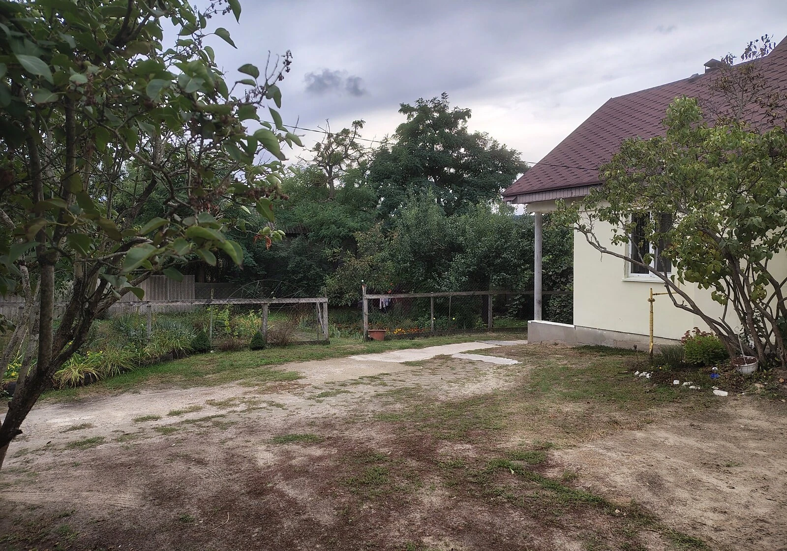 Будинок, Нові Безрадичі: бесідка, ділянка 38 соток - фото 4
