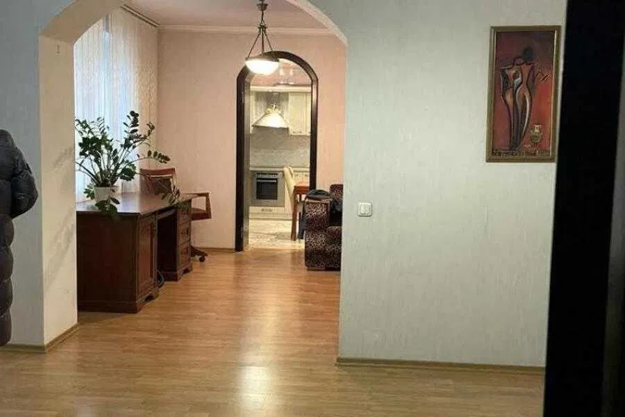 3-кімнатна квартира, Немишлянський: кухня-студія, метро до 10 хв пішки, фото 2