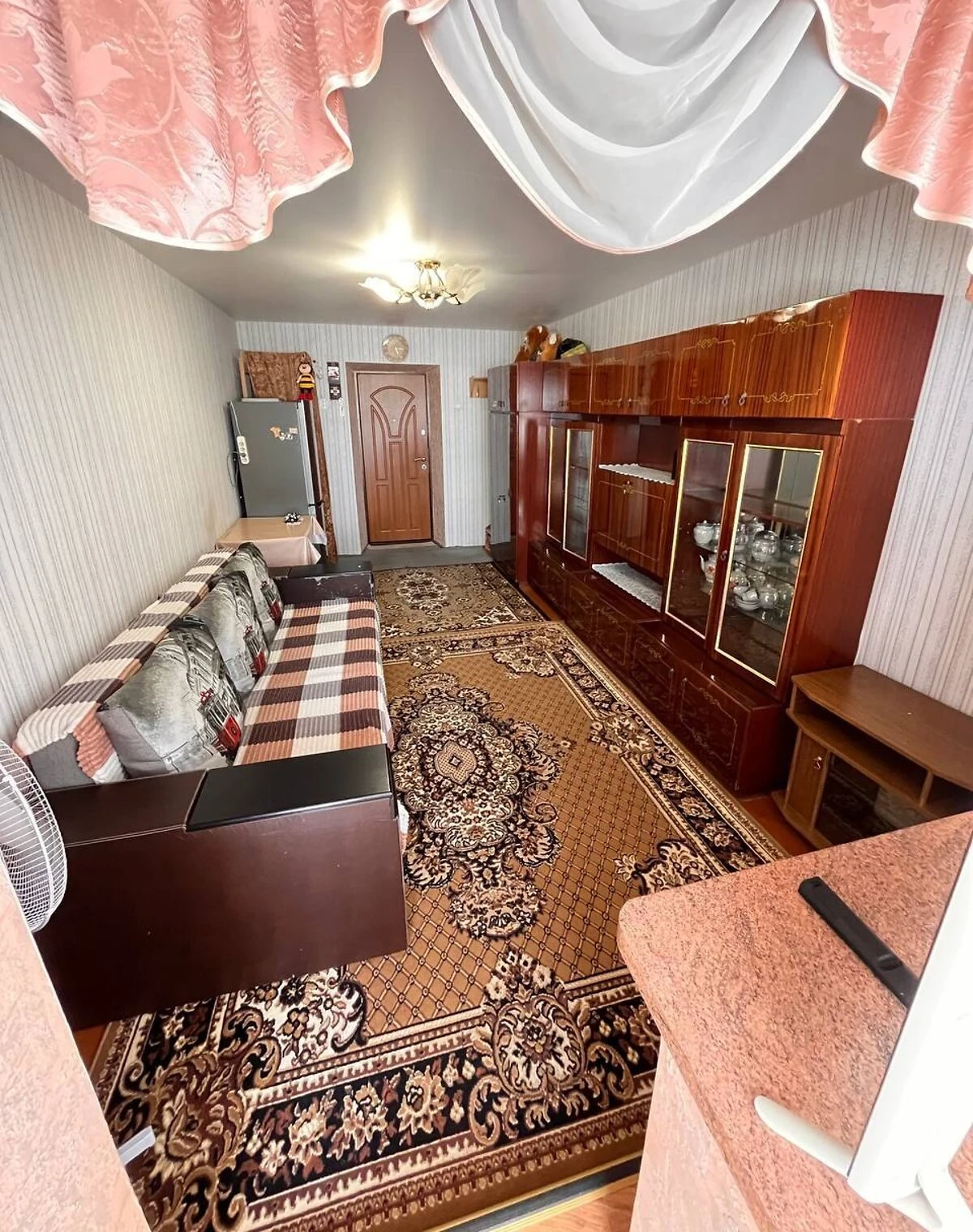 Комната, Дальние Гречаны: стиральная машина, возможен торг - фото 1