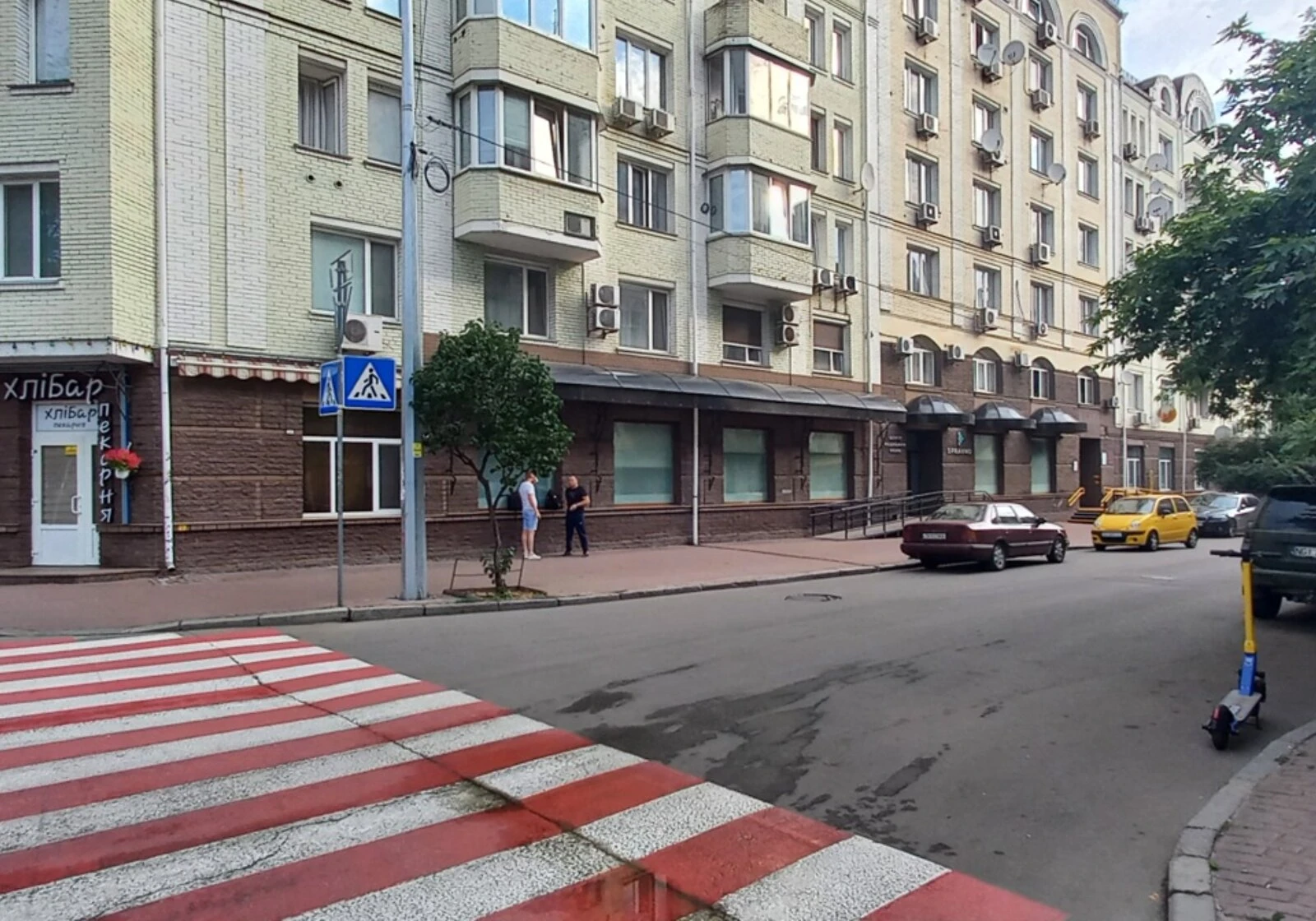 Офис, Подол: фасадное помещение, кабинетная планировка - фото 1