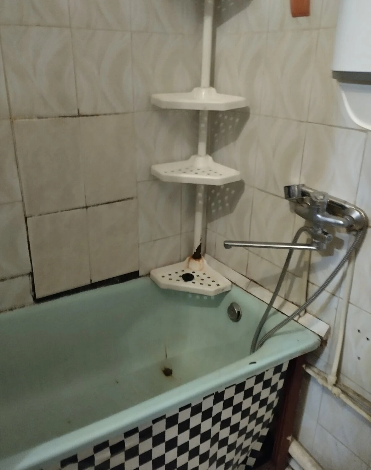 1-кімнатна квартира, Металургійний: вода і газ без світла, фото 2