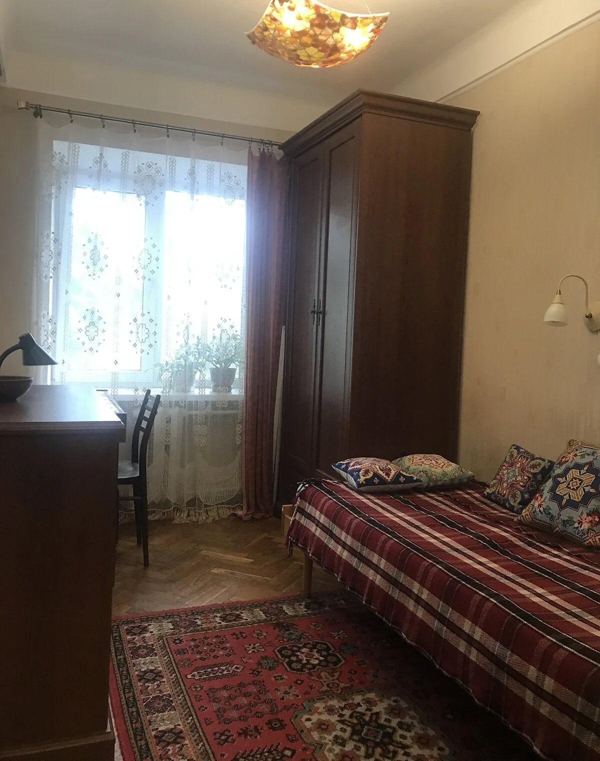 Кімната, Печерськ: вхід без порогів, інтернет без світла - фото 1