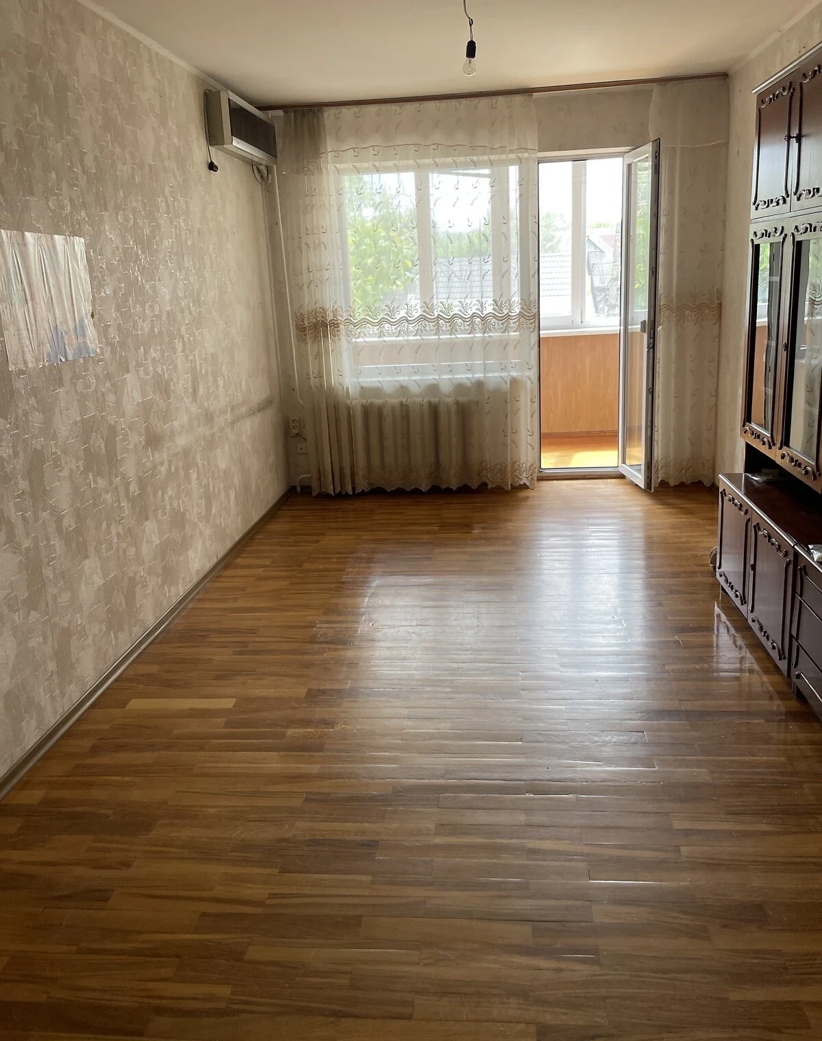 3-кімнатна квартира, Перемога-6: косметичний ремонт, паркет - фото 2