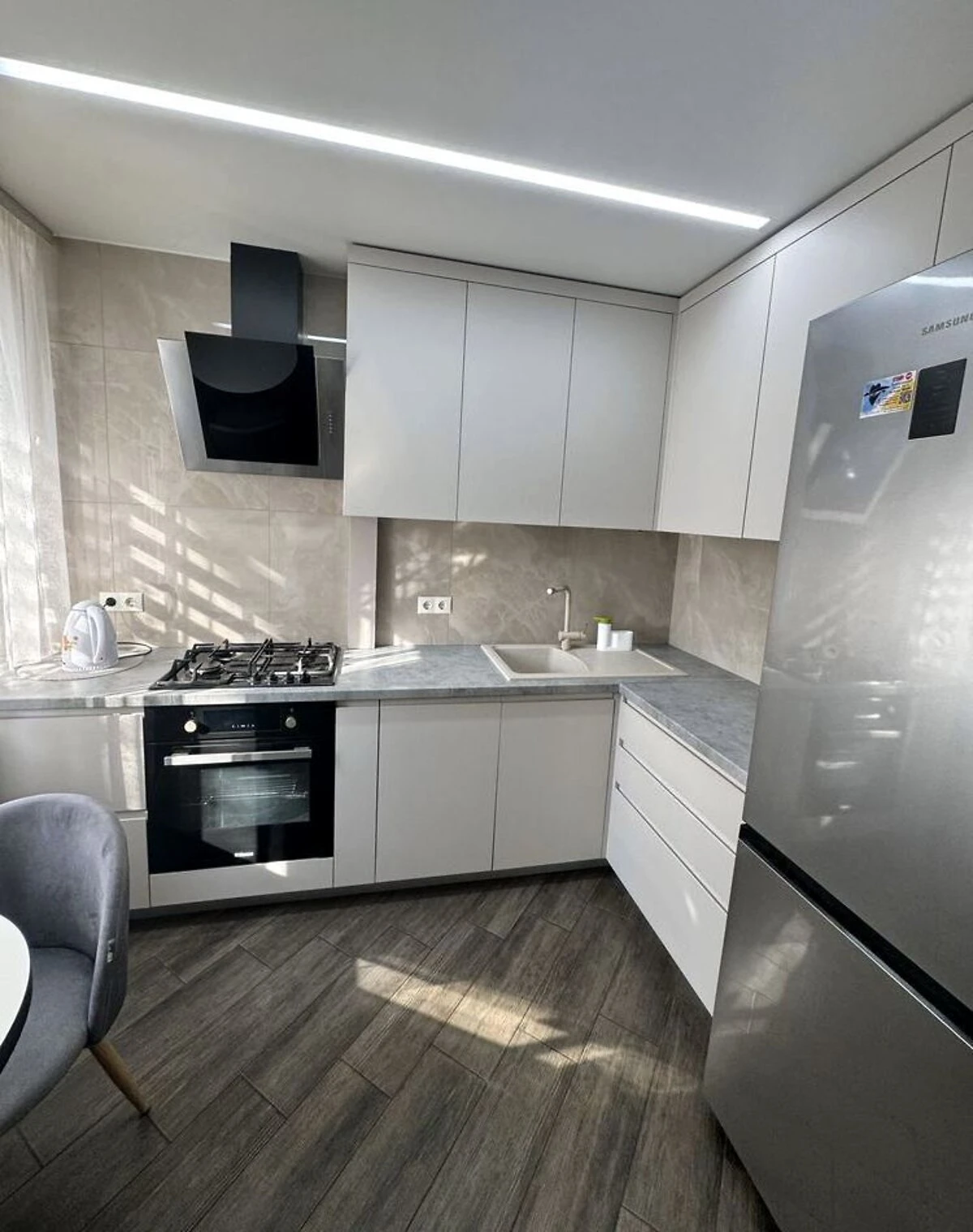 3-кімнатна квартира, Тополя-2: кухня 10 м², фото 2