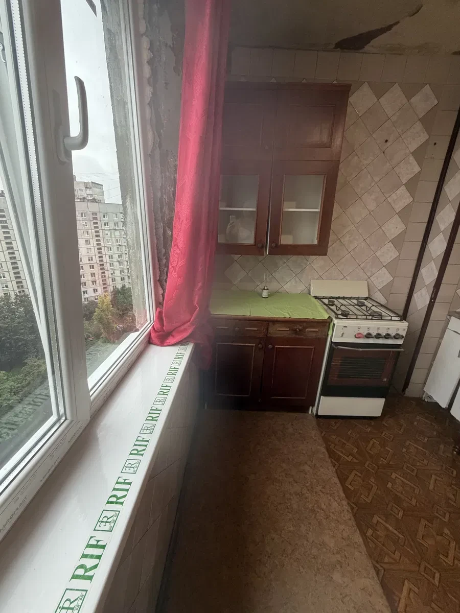 1-кімнатна квартира, Немишлянський: метро за 2 хвилини, замінені вікна, фото 5