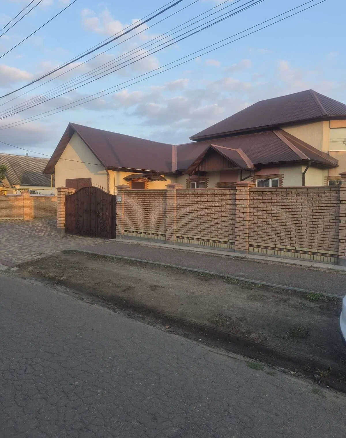 Будинок, Роздільна: гараж у прибудові, не використовувався - фото 1