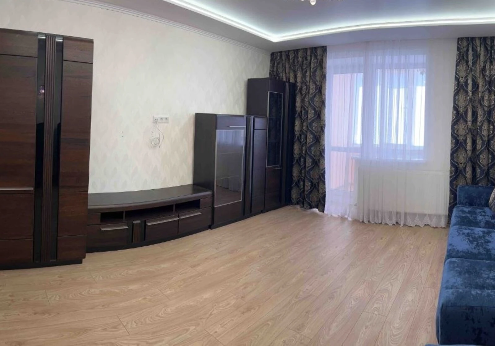 3-кімнатна квартира, Канада: євроремонт, гараж у дворі - фото 1