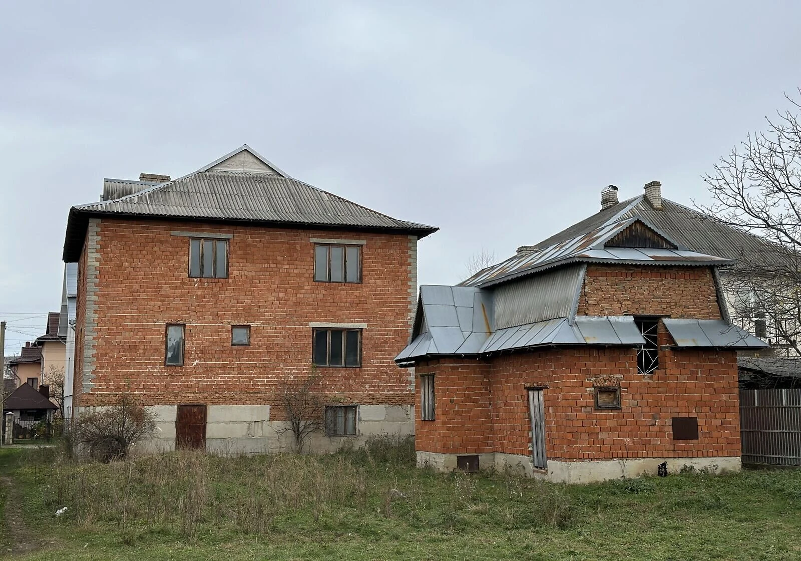 Будинок, Надвірна: літня кухня, ділянка 8 соток, цегляні стіни, фото 4