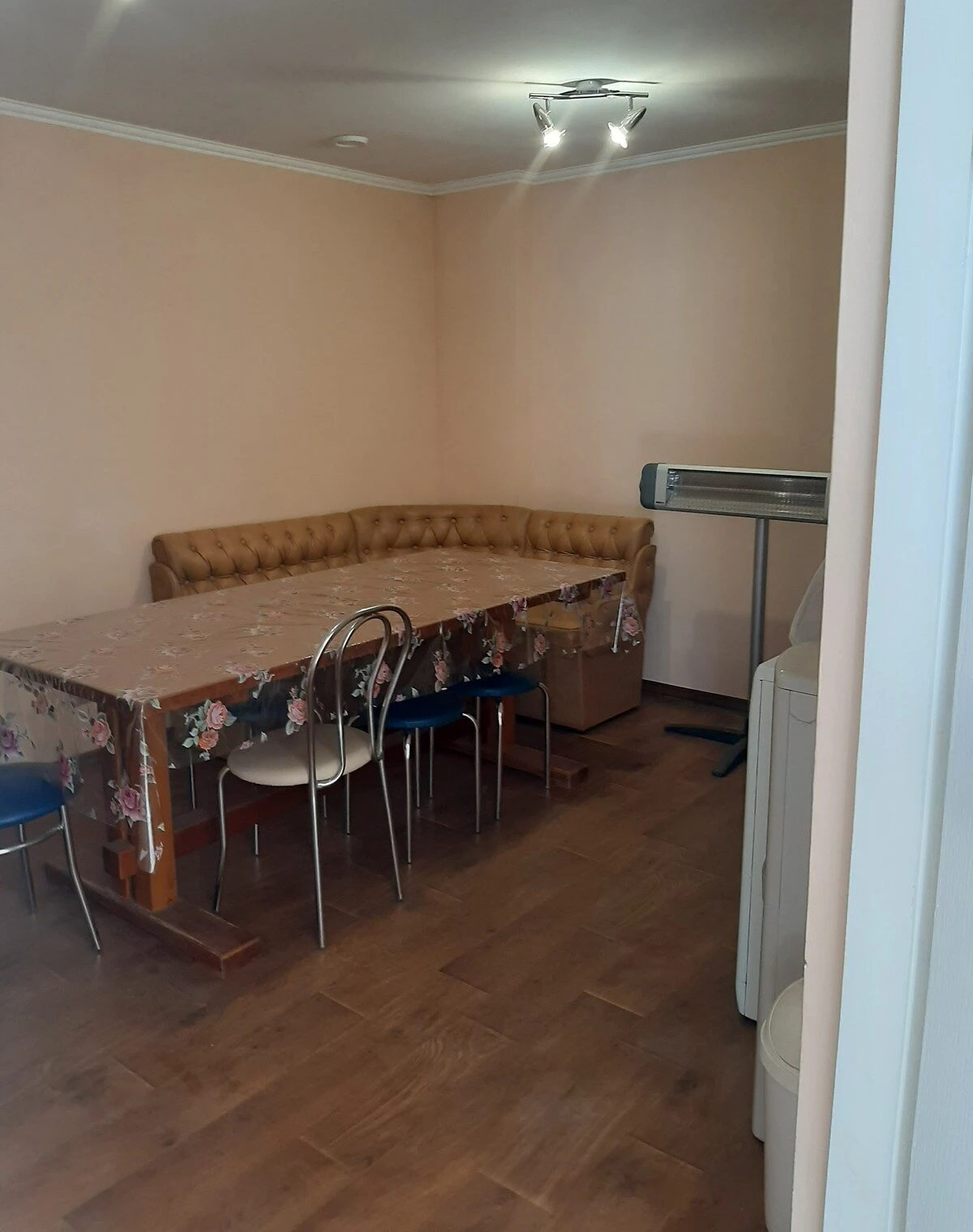 Комерційне приміщення, Ромни: окрема будівля, відкрита стоянка - фото 4