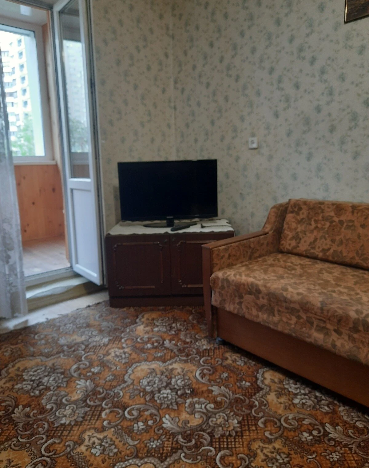 1-кімнатна квартира, Троєщина: косметичний ремонт, метро Почайна - фото 4