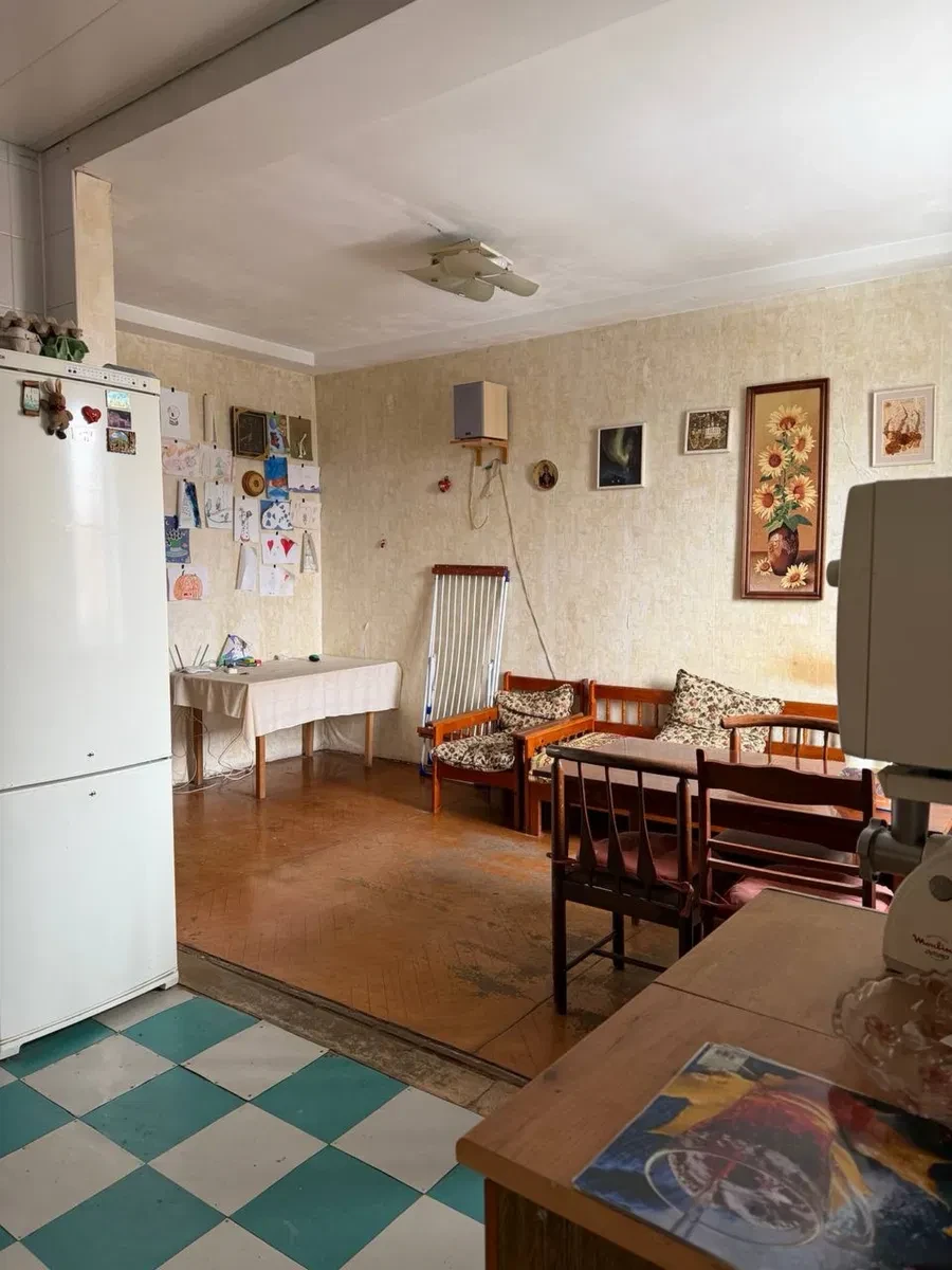 3-кімнатна квартира, Краматорськ: сталінка, кухня 20 м², фото 2