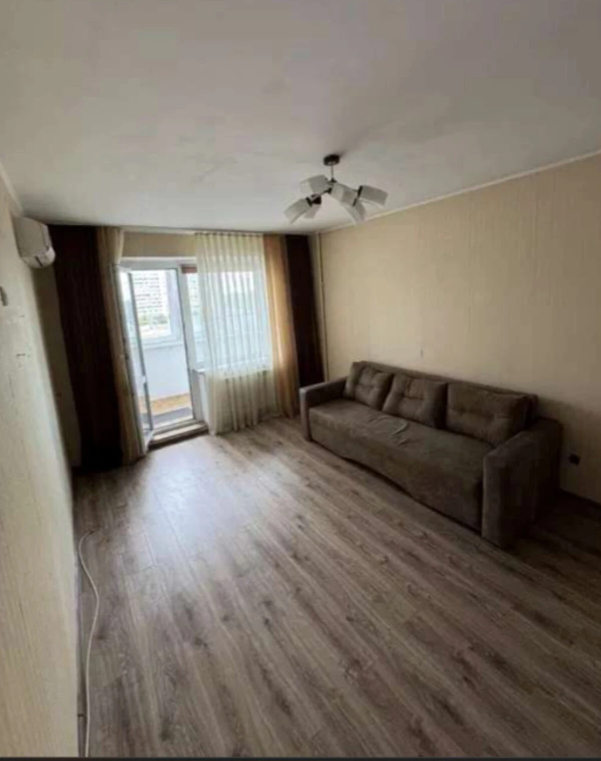 1-кімнатна квартира, Троєщина: зв'язок без світла - фото 1