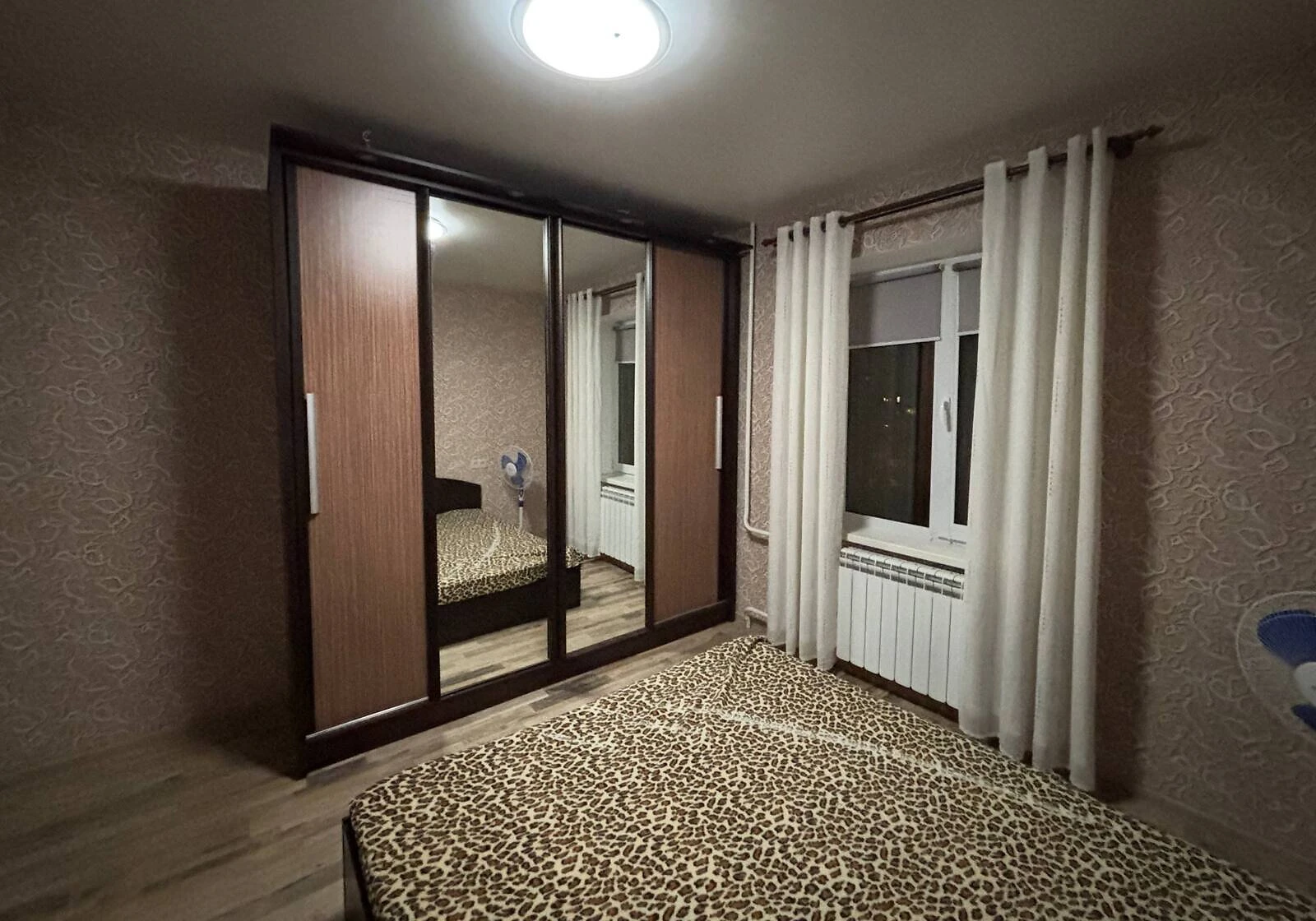 2-кімнатна квартира, Харківський Масив: метро Харківська - фото 1
