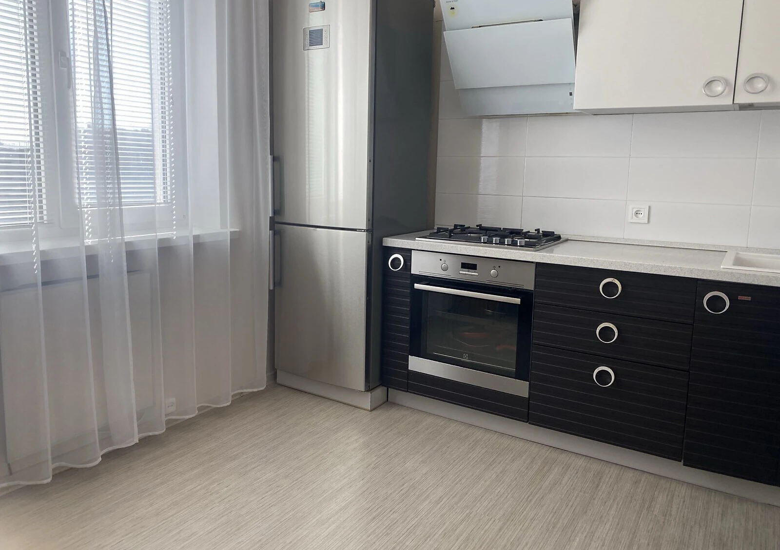 2-кімнатна квартира, Космонавтів: дизайнерський ремонт, можлива переуступка - фото 2