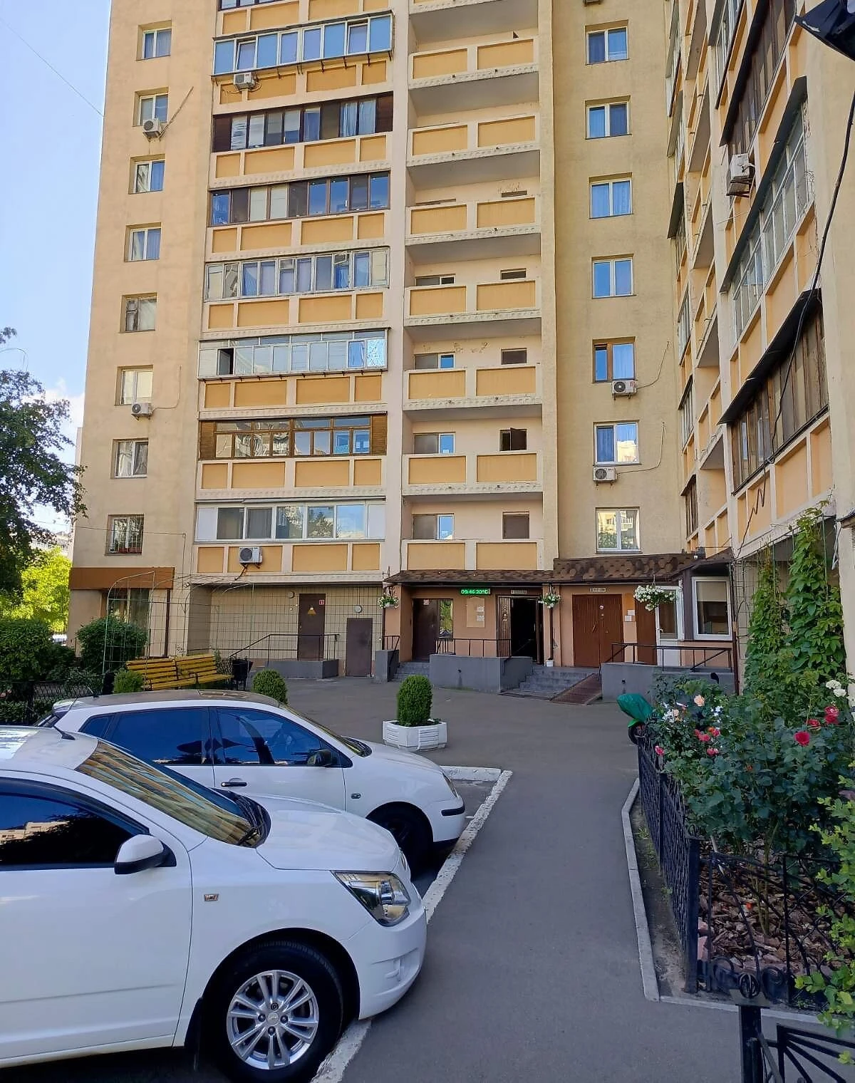 2-кімнатна квартира, Позняки: дизайнерський ремонт, паркомісце - фото 2
