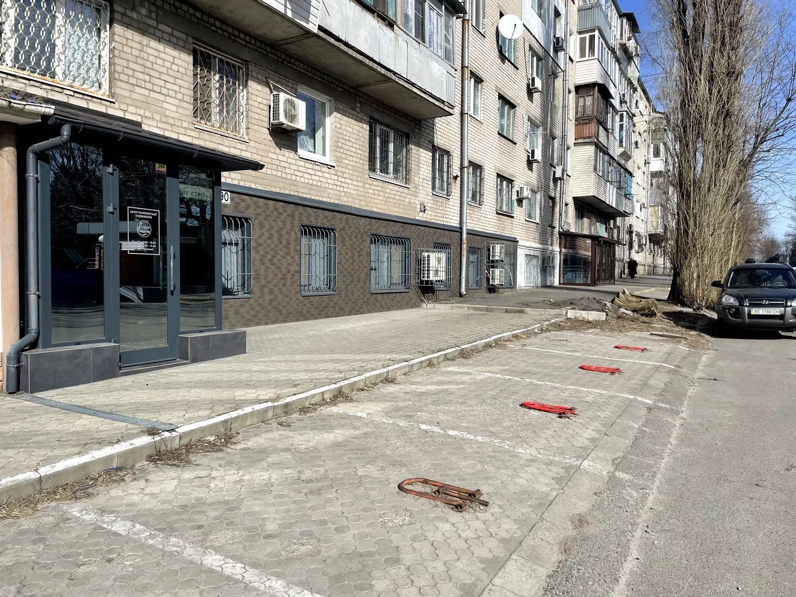 Офіс, Шевченківський: фасадне, опенспейс, орендар на 2 роки, фото 1